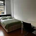 Super Cosy Flat In East London