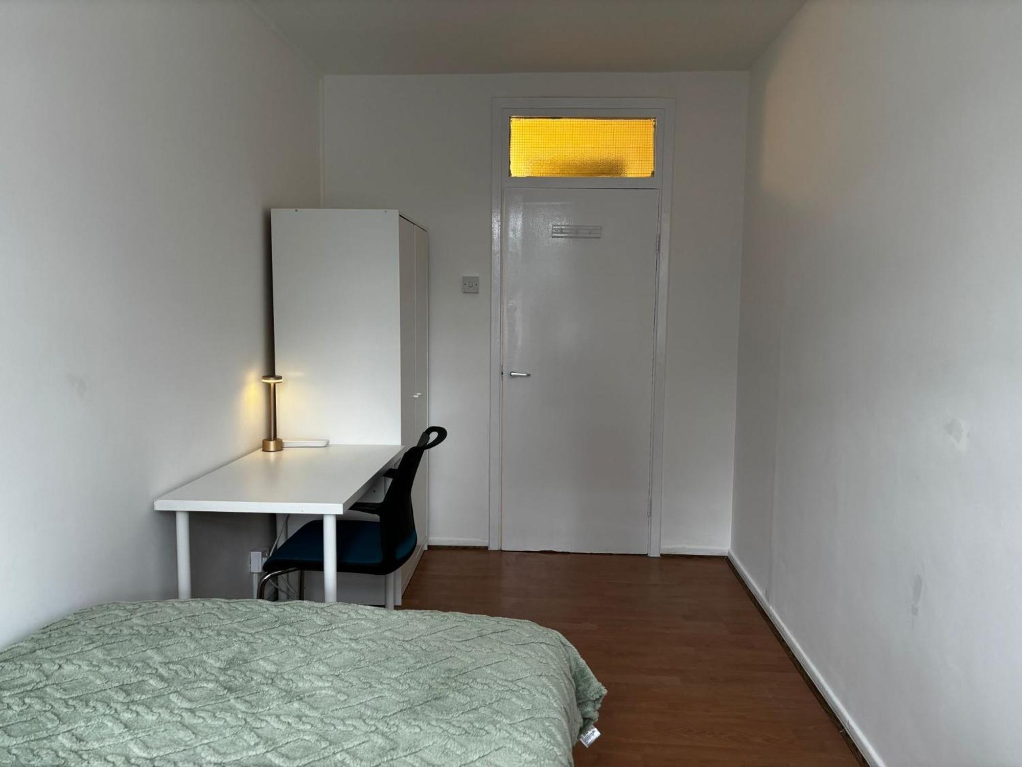 Super Cosy Flat In East